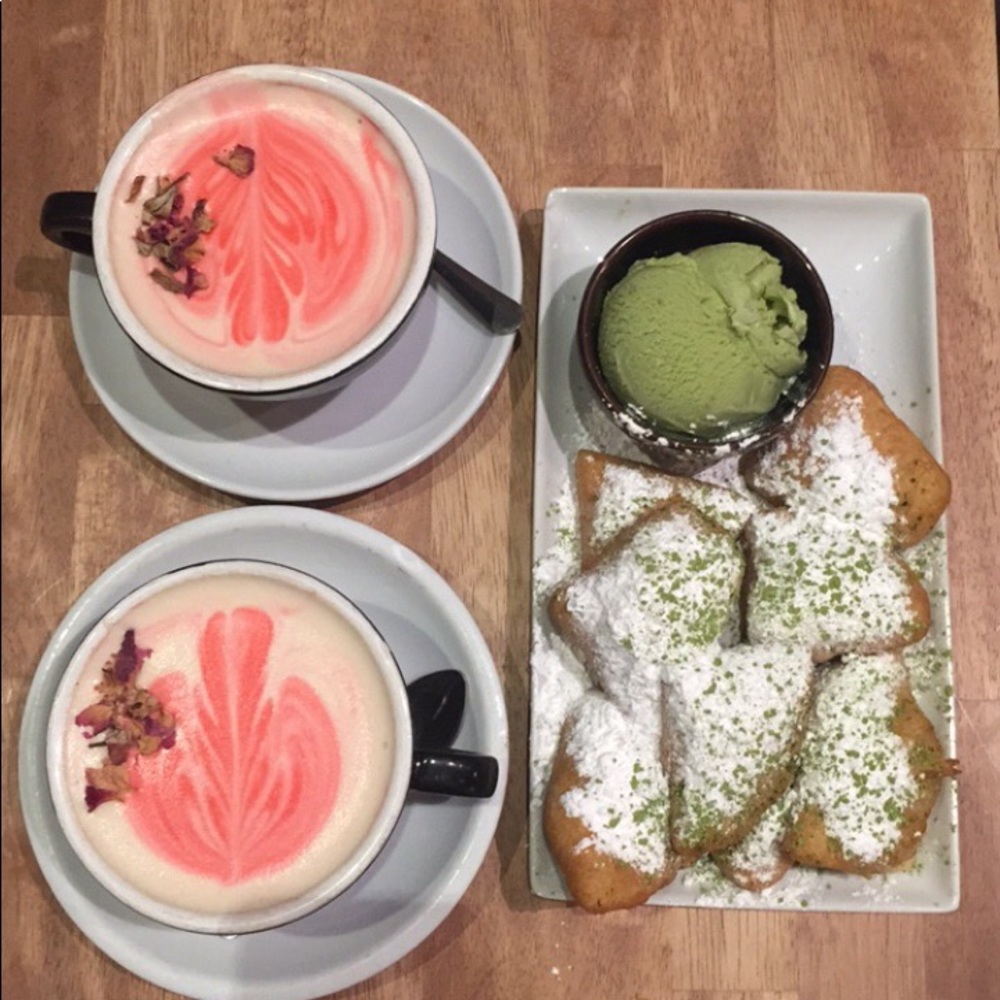 Meet your Posher, Elizabeth